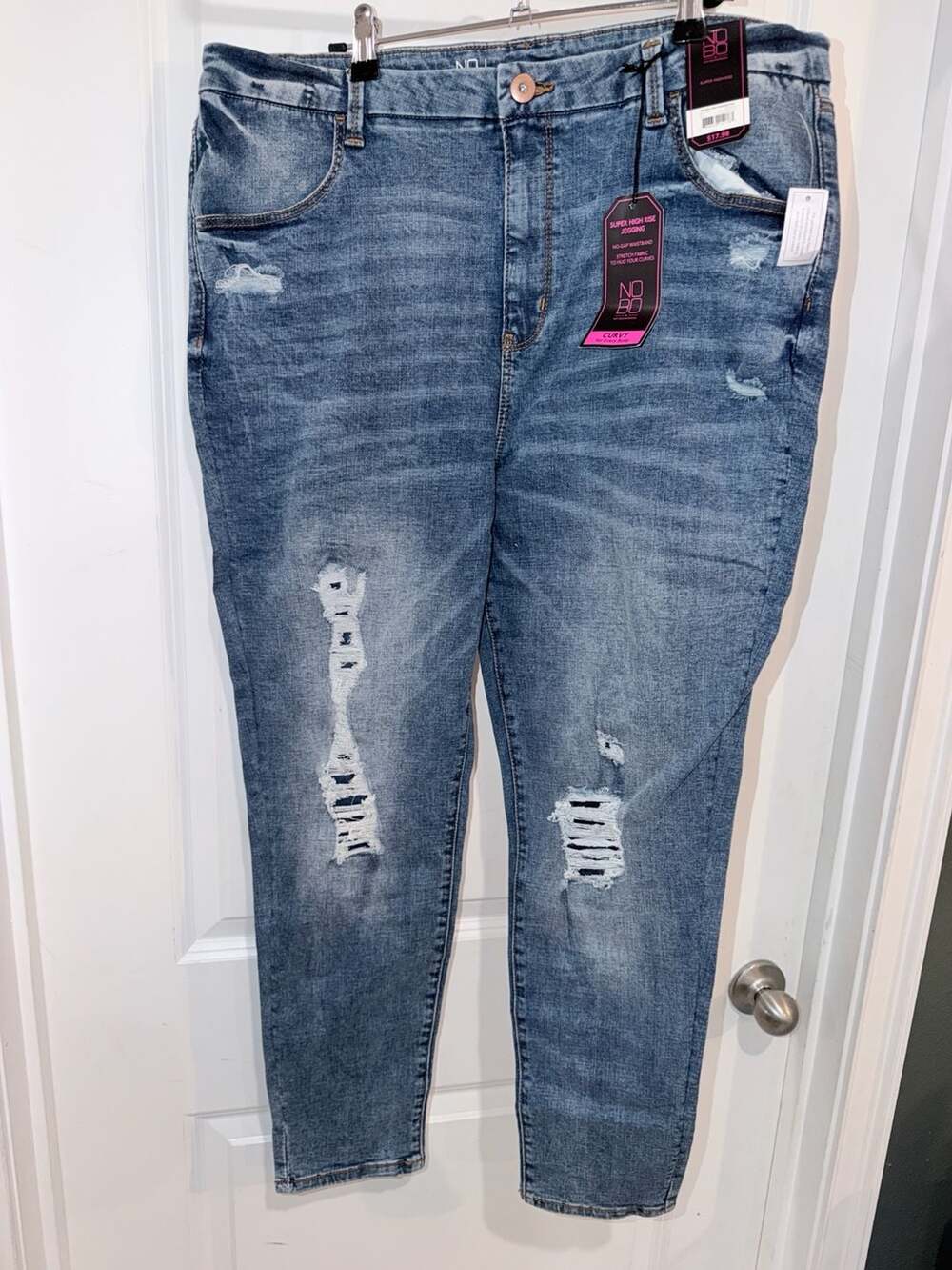 No Boundaries Super High Rise Curvy Destructed Jegging Size 21